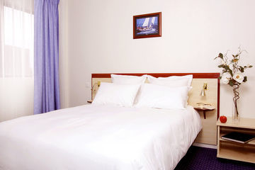 Comfort Suites Cannes Mandelieu Екстериор снимка