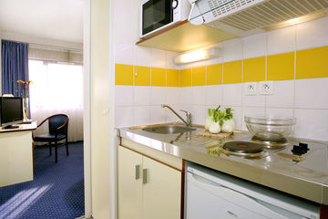 Comfort Suites Cannes Mandelieu Екстериор снимка